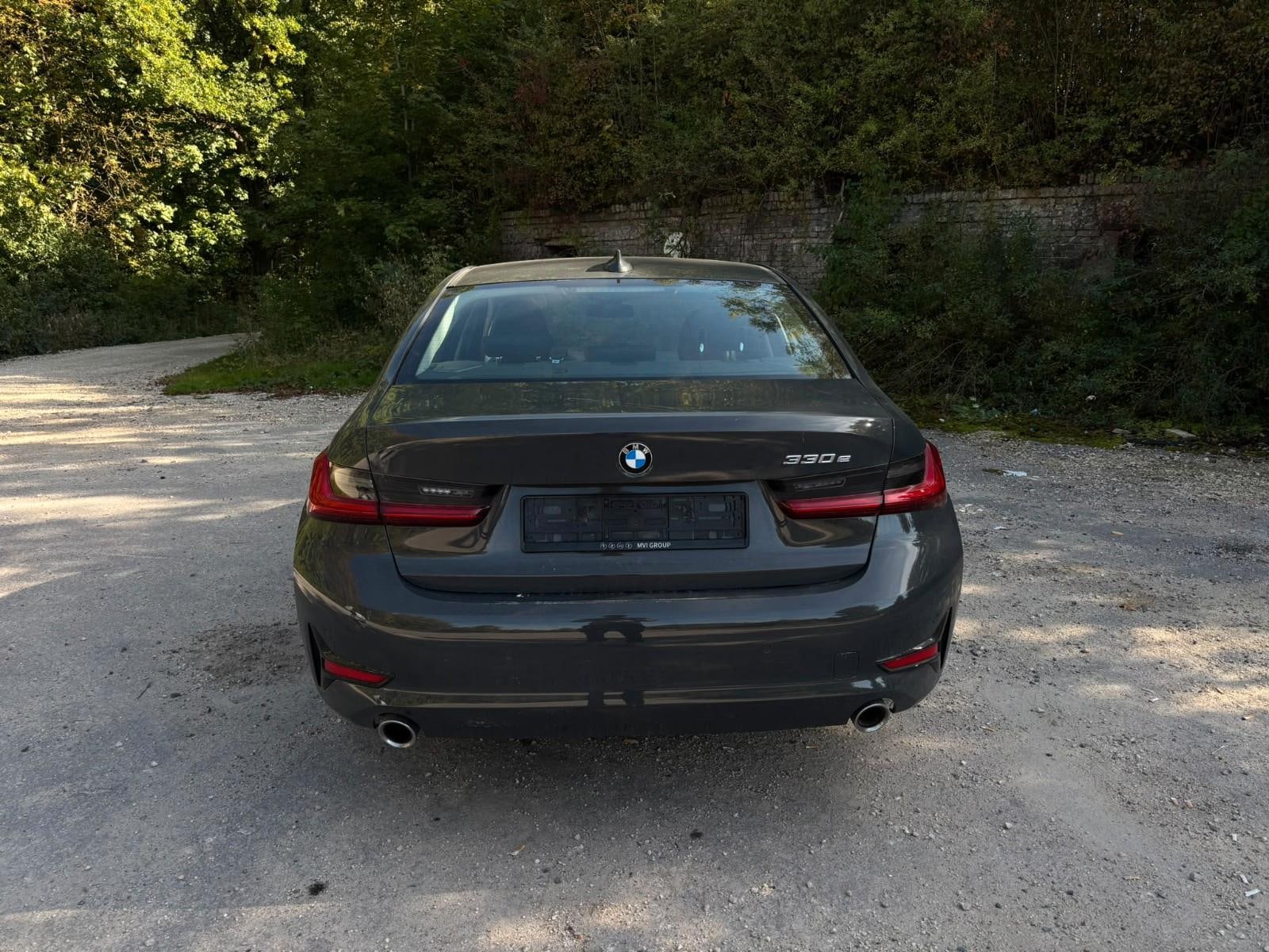 BMW 330 2.0 2021 6
