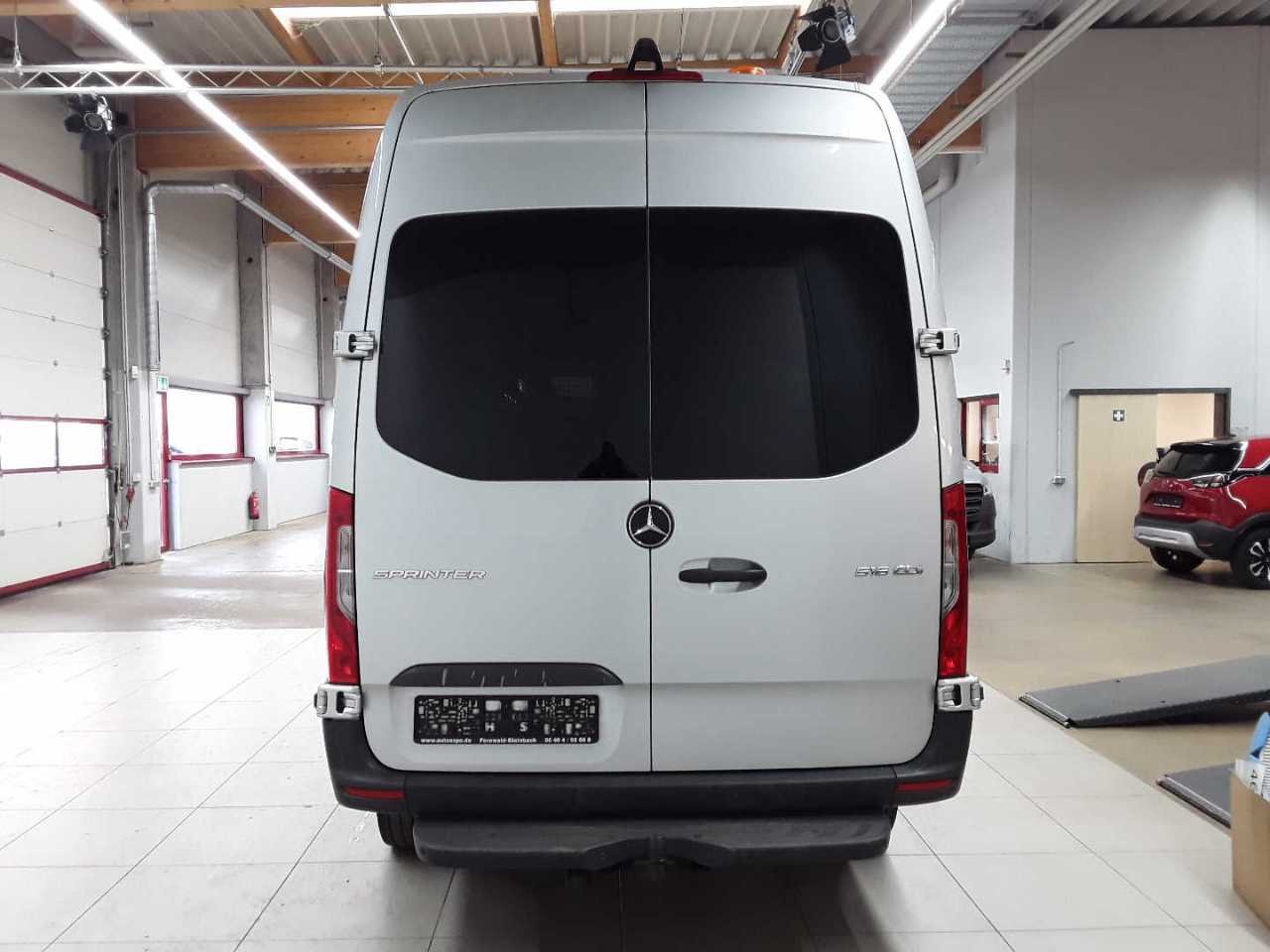 Mercedes-Benz 516 CDI Sprinter Standard HA 5