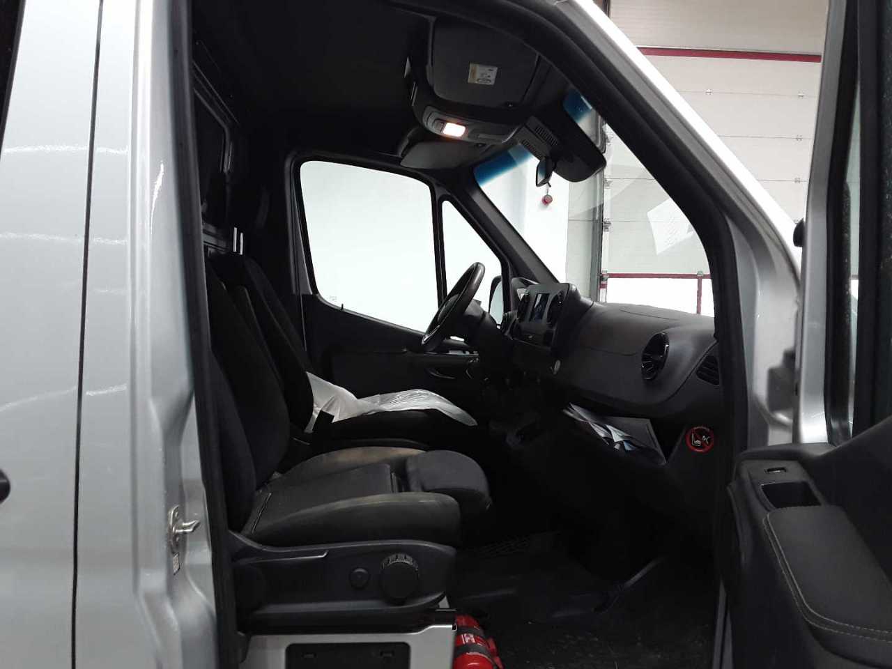 Mercedes-Benz 516 CDI Sprinter Standard HA 11