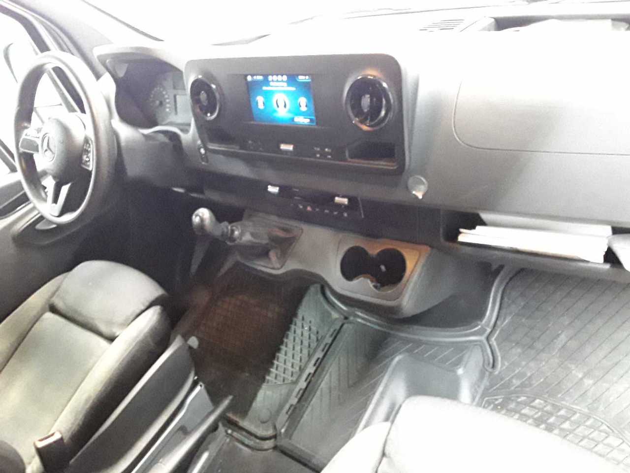 Mercedes-Benz 516 CDI Sprinter Standard HA 12
