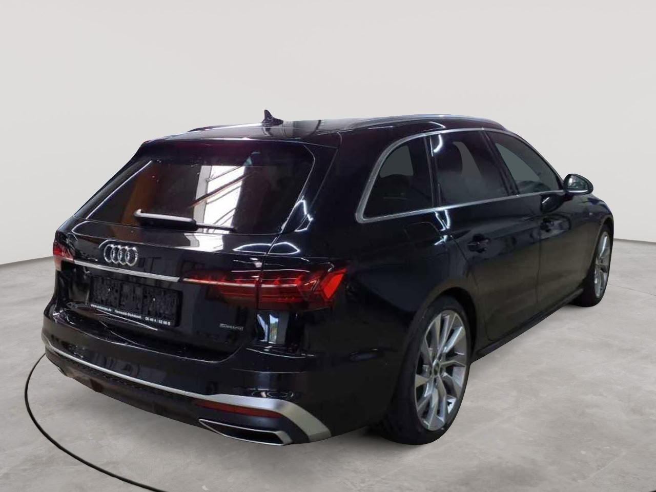 Audi A4 Avant 40 TFSI quattro S tronic S line 4