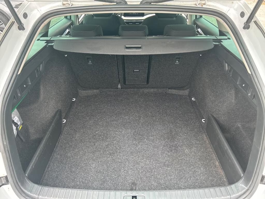 Skoda Octavia 2.0 2023 7