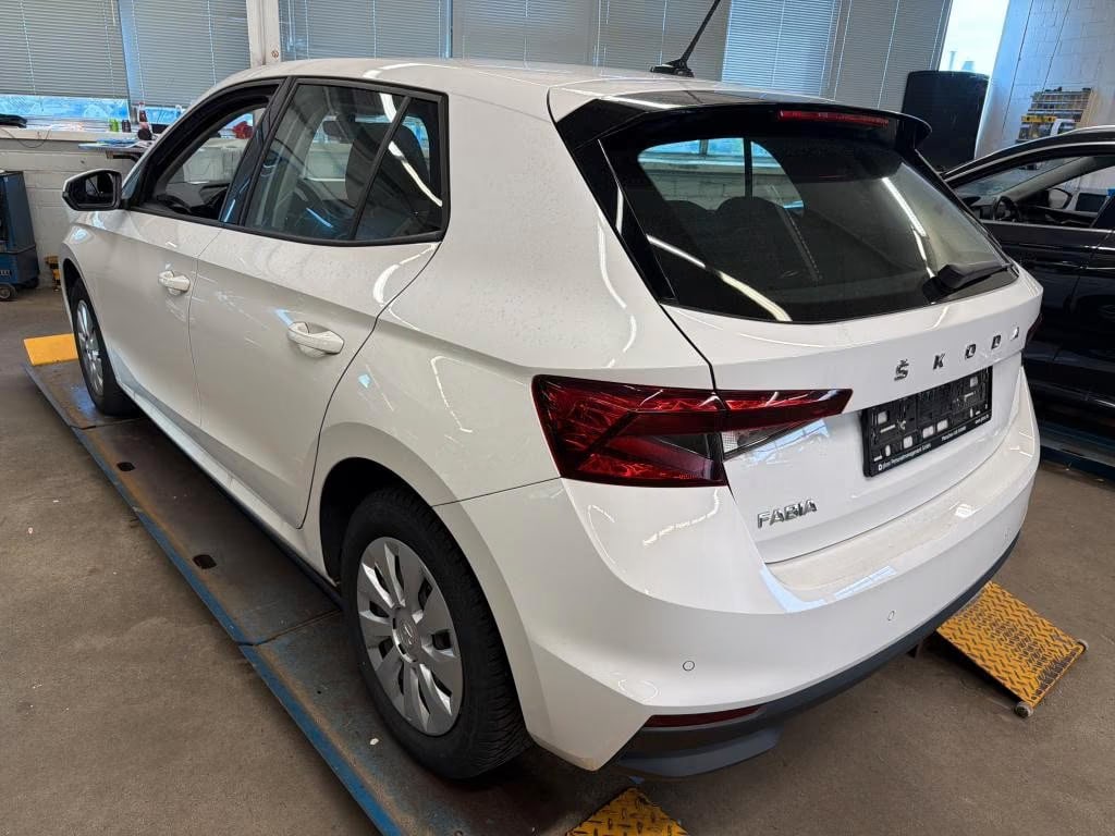 Skoda Fabia 1.0 2023 3