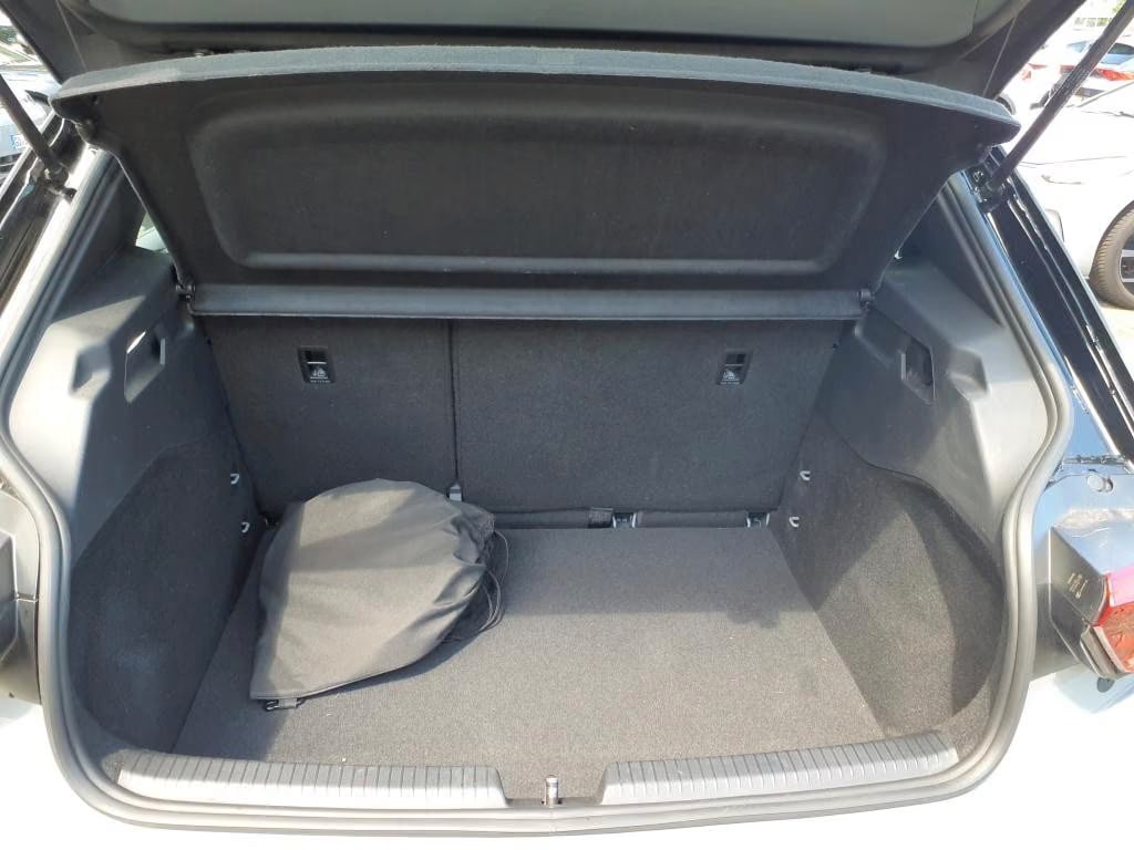 Volkswagen ID.3 2022 8