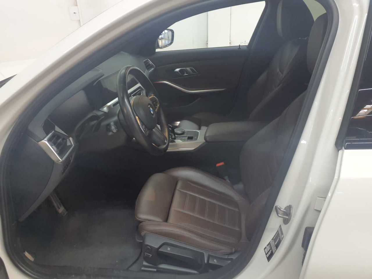 Bmw 318i Touring Aut. M Sport 3