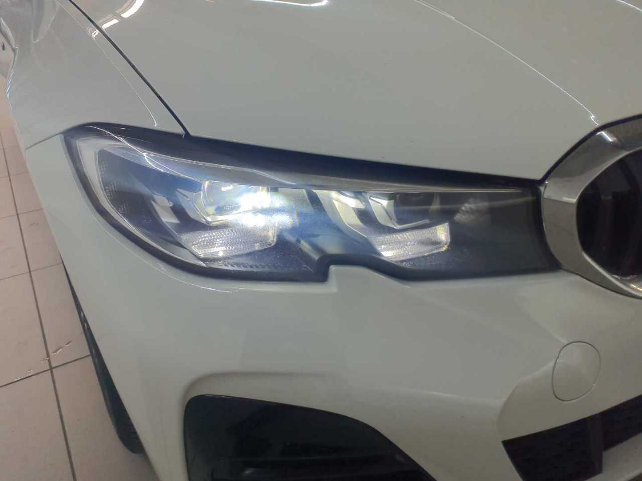 Bmw 318i Touring Aut. M Sport 16