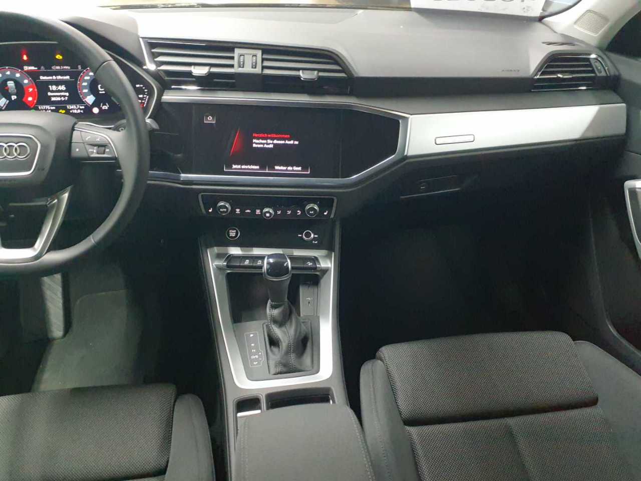 Audi Q3 35 TFSI S tronic advanced 6