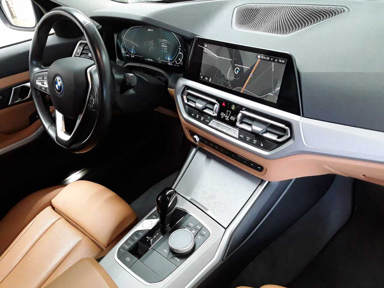 Bmw 330e Touring Aut. Advantage 12