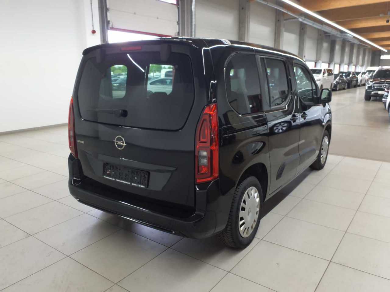 Opel Combo Life 1.5 D Start/Stop Elegance 4
