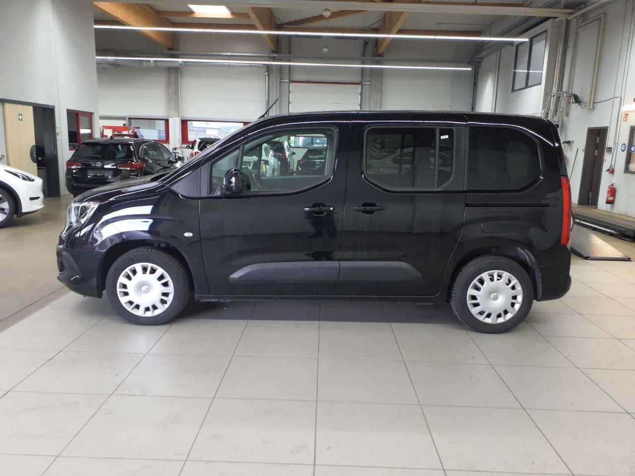 Opel Combo Life 1.5 D Start/Stop Elegance 6