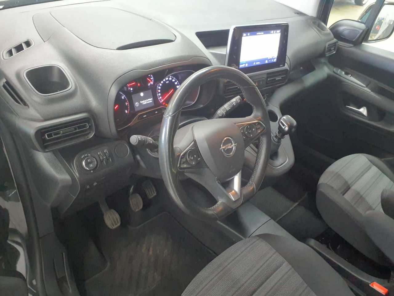 Opel Combo Life 1.5 D Start/Stop Elegance 11