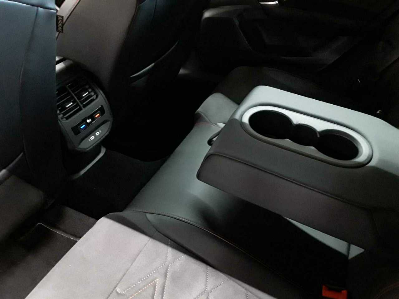 Seat Leon Sportstourer 1.4 e-Hybrid DSG FR 8