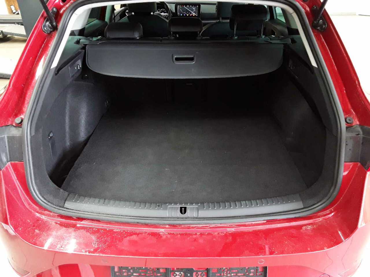 Seat Leon Sportstourer 1.4 e-Hybrid DSG FR 9