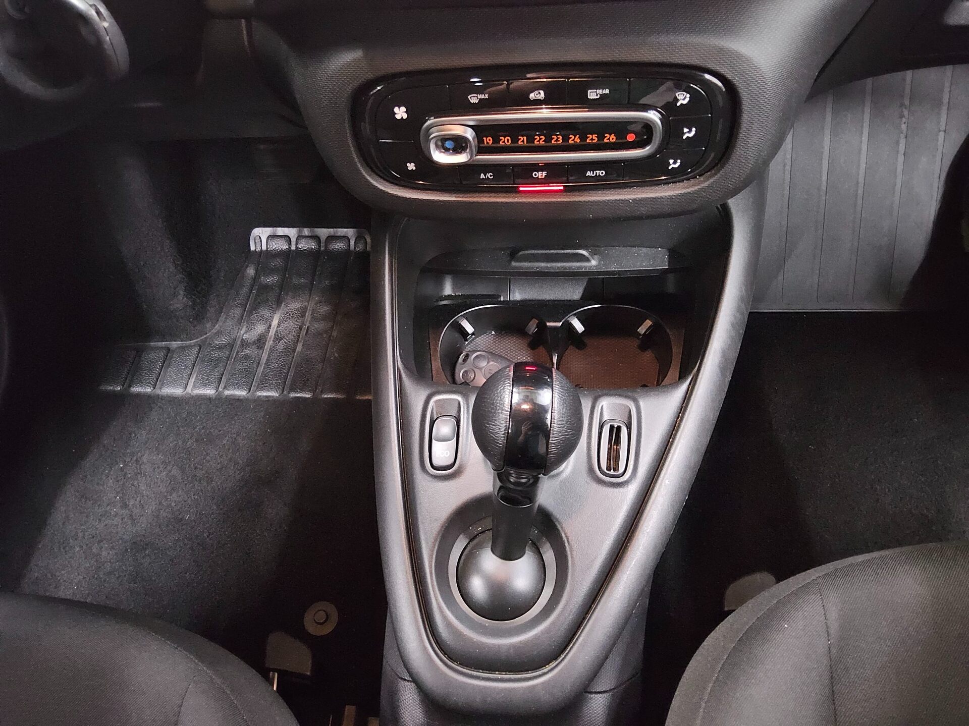 Smart ForTwo EQ BT Klima Tempomat 6