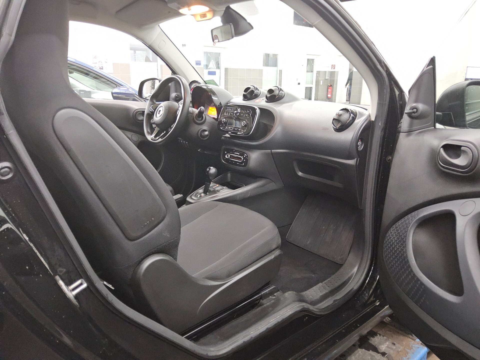 Smart ForTwo EQ BT Klima Tempomat 12