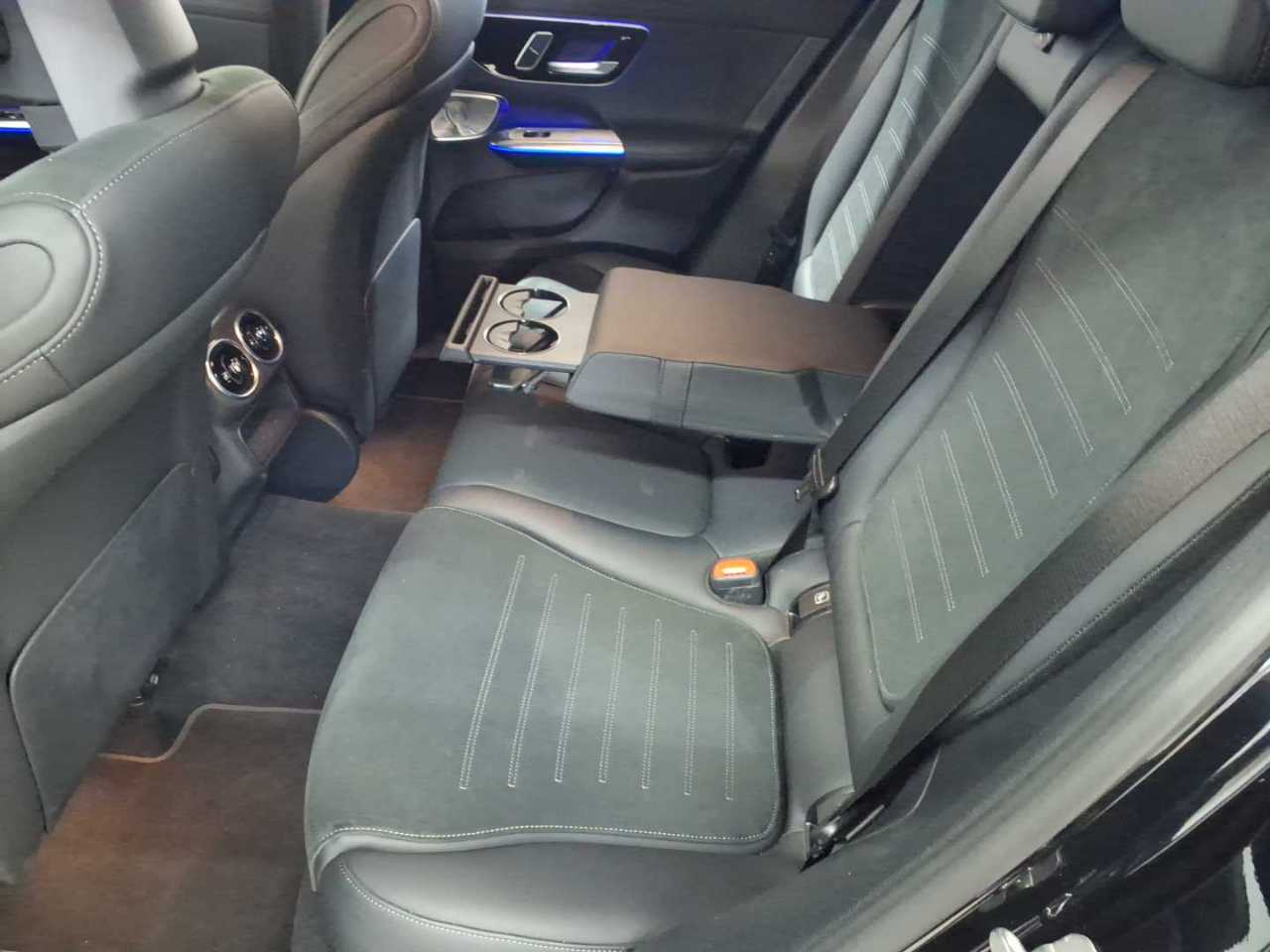 Mercedes-Benz GLC-Coupe 200 4Matic 9G-TRONIC AMG Line Advanced 7