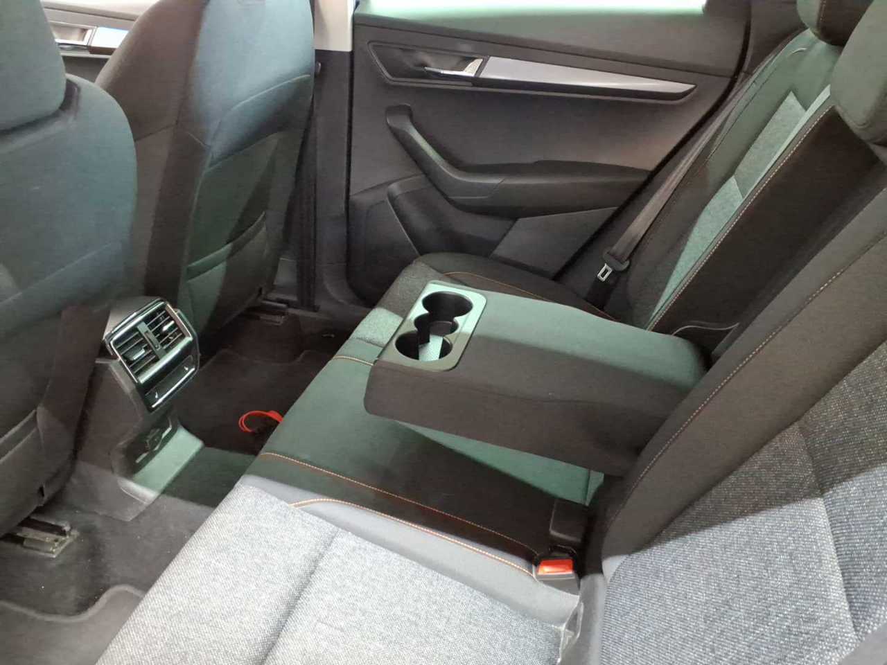 Skoda Karoq 1.0 TSI Clever 8