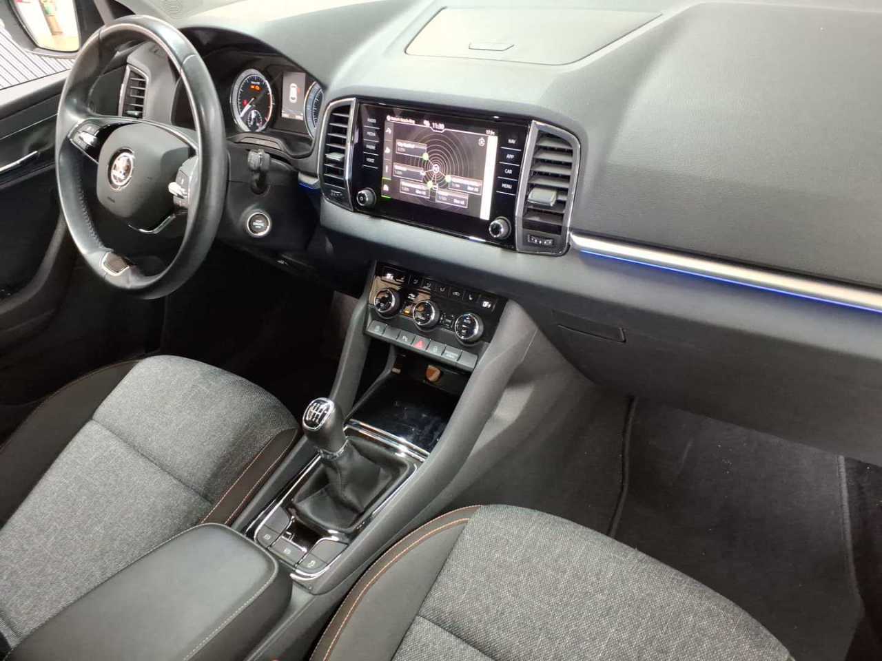 Skoda Karoq 1.0 TSI Clever 12