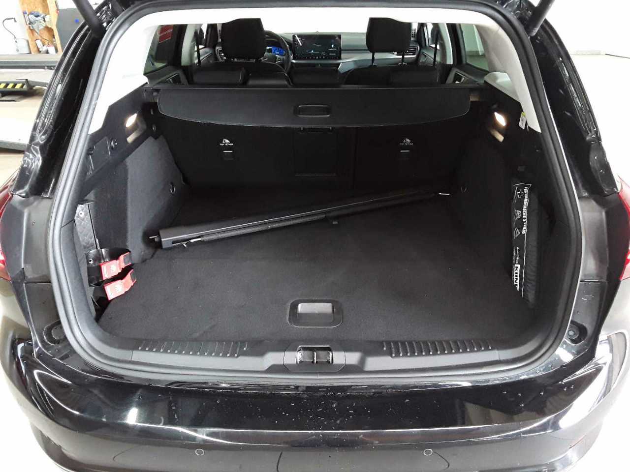 Ford Focus Turnier 1.0 EcoBoost Hybrid Aut. TITANIUM X 9