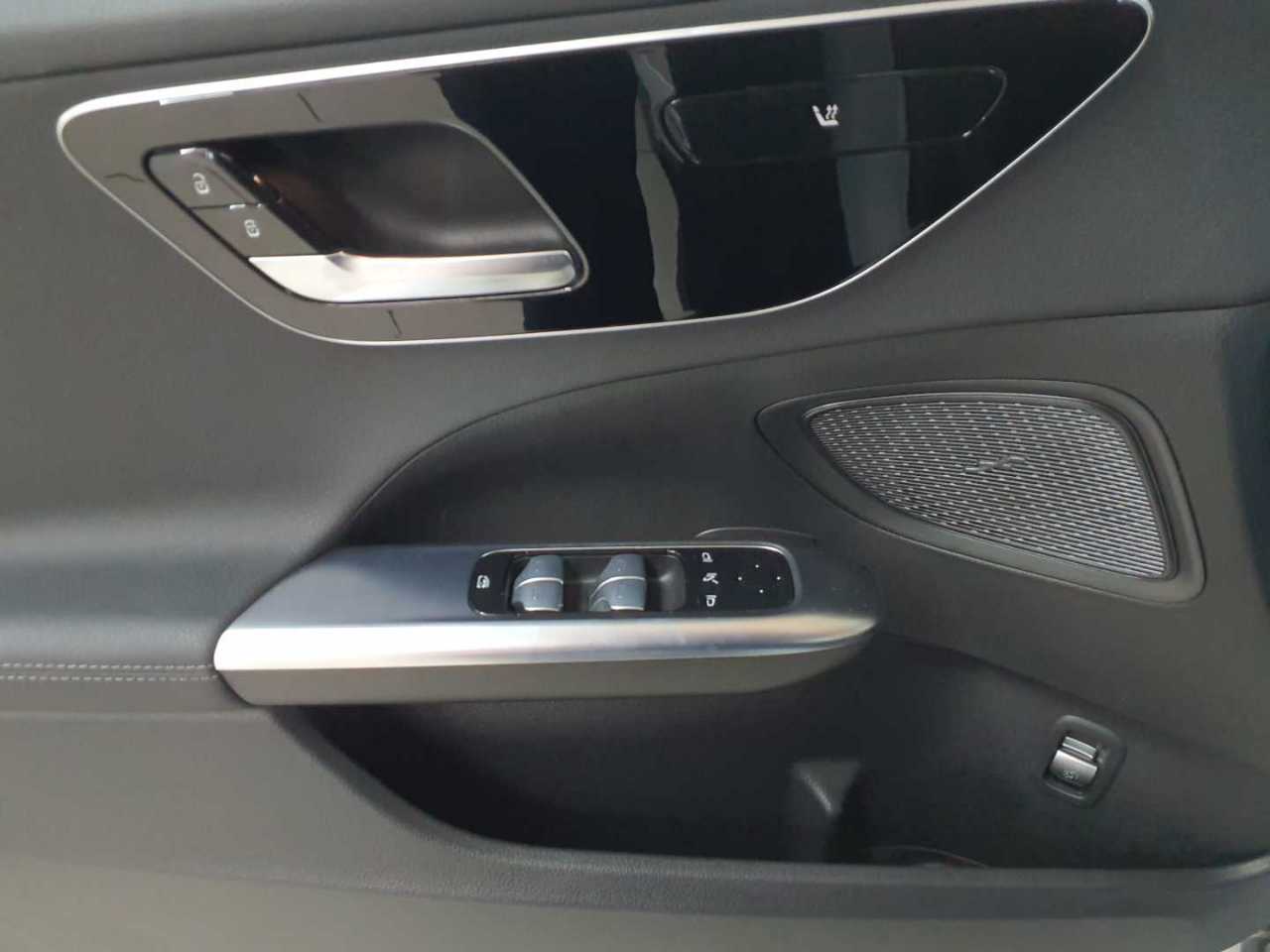 Mercedes-Benz C 220 d T 9G-TRONIC Avantgarde 4