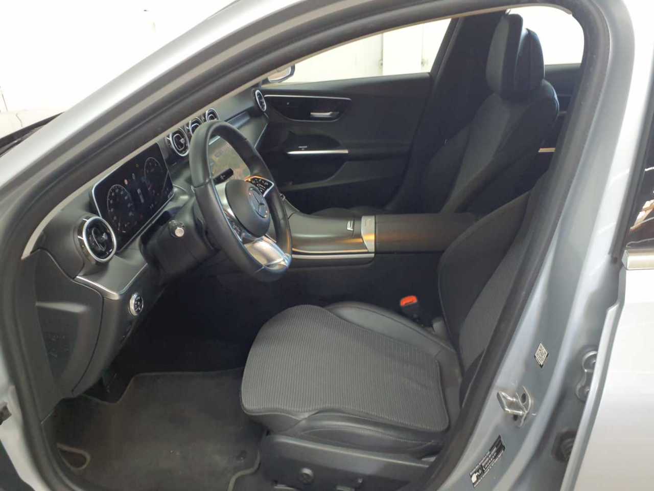 Mercedes-Benz C 220 d T 9G-TRONIC Avantgarde 3
