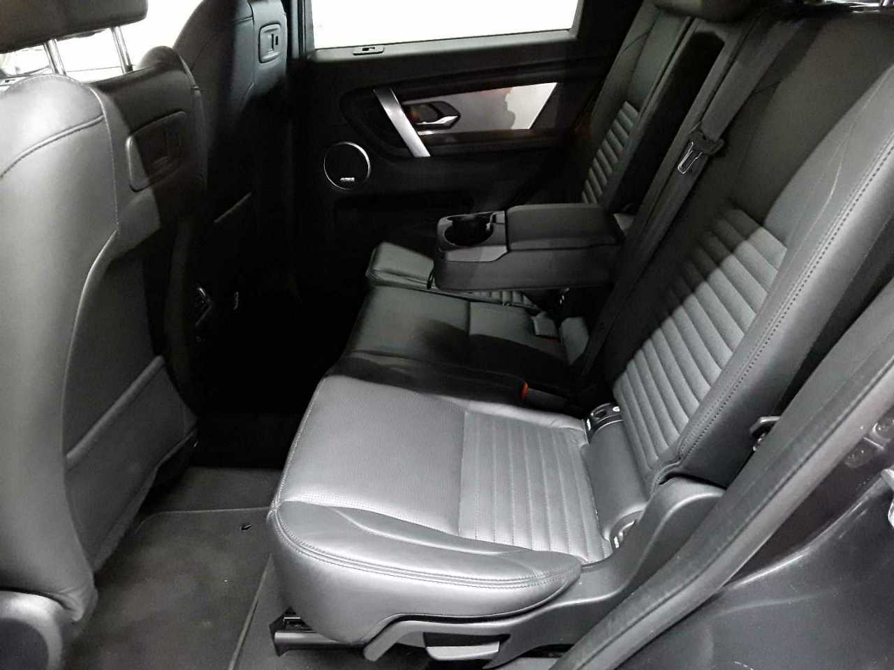 Land Rover Discovery Sport D200 HSE 7