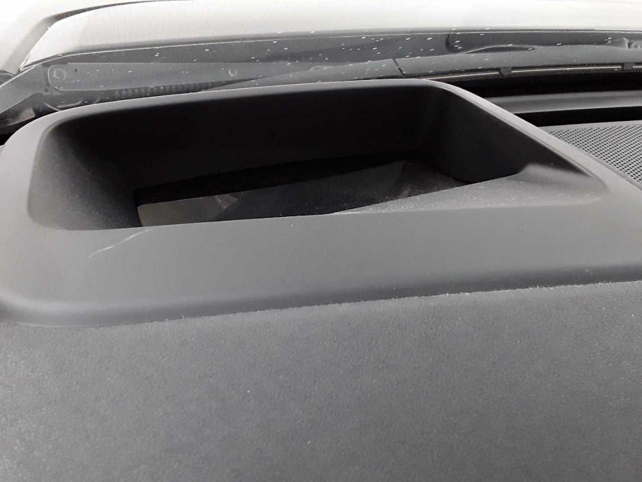 Land Rover Discovery Sport D200 HSE 15
