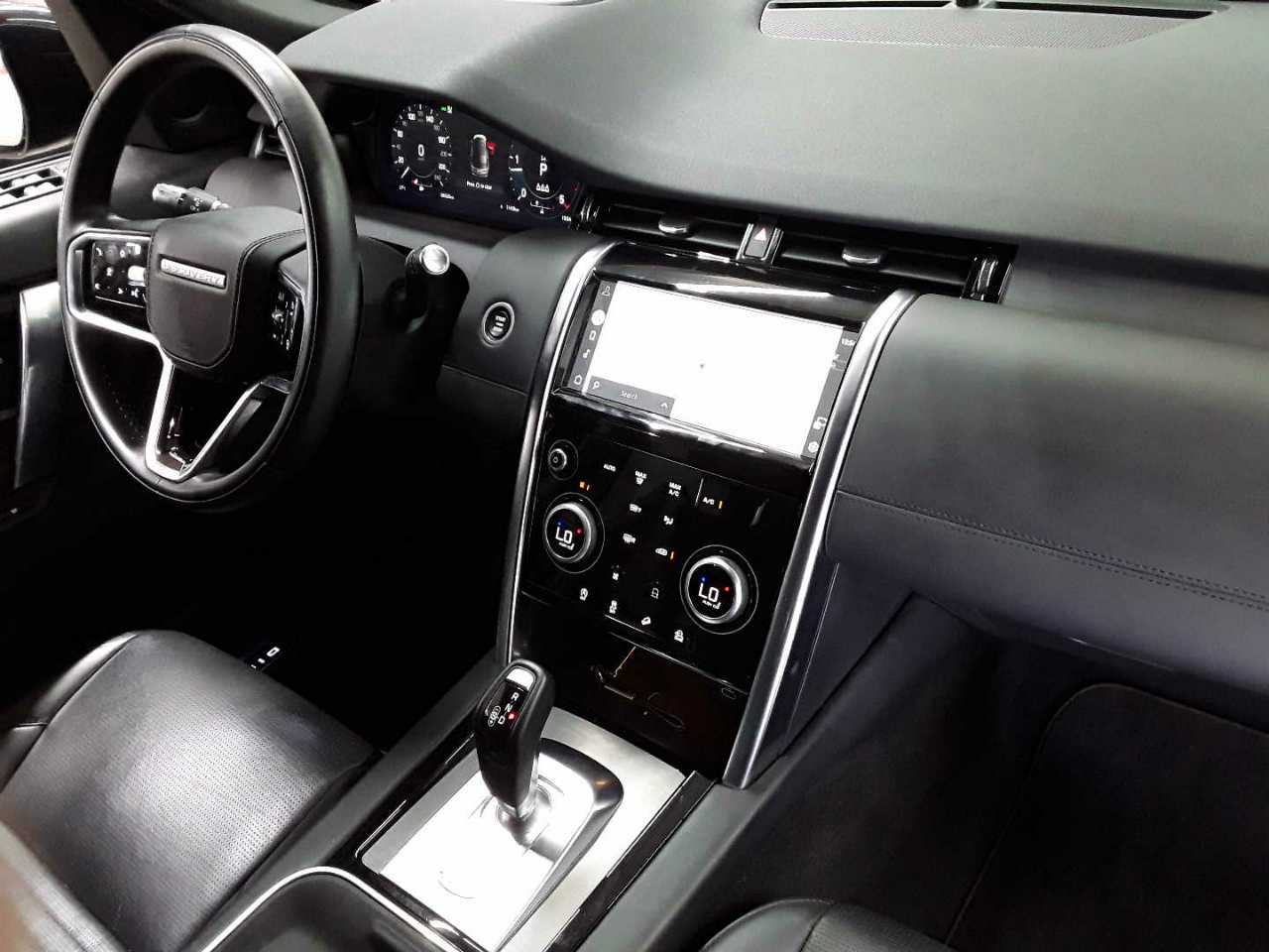 Land Rover Discovery Sport D200 HSE 12