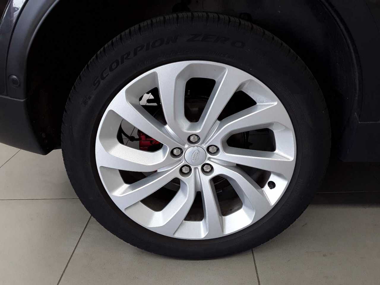 Land Rover Discovery Sport D200 HSE 18