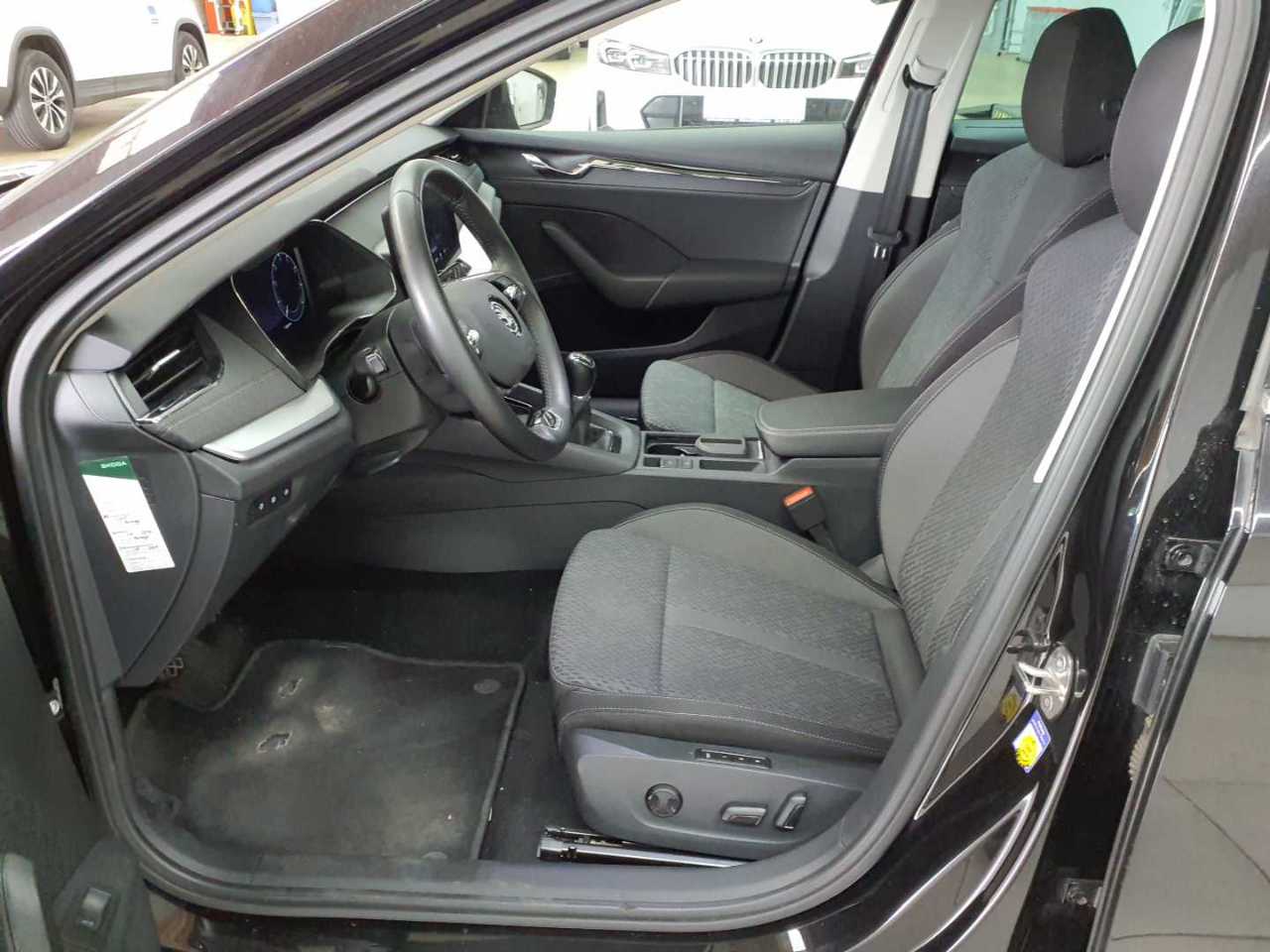 Skoda Octavia Combi 2.0 TDI Style 3
