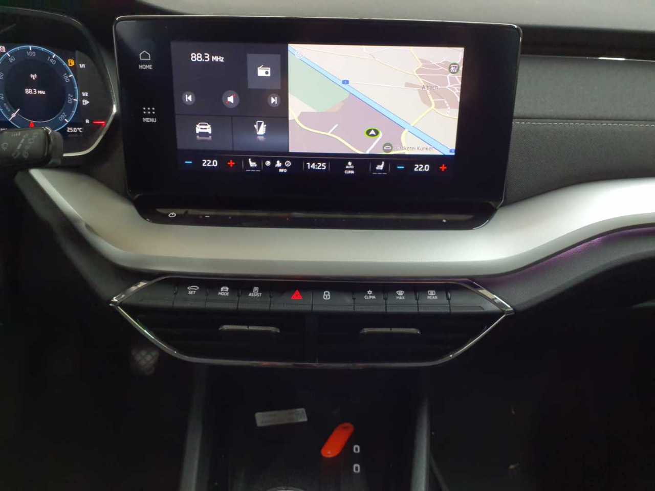 Skoda Octavia Combi 2.0 TDI Style 8