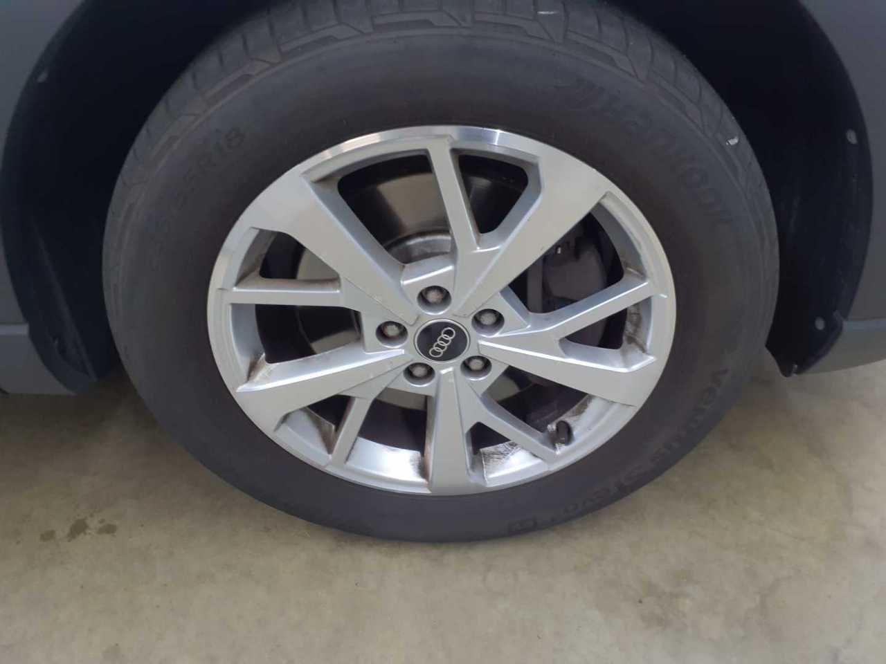 Audi Q3 45 TFSIe S tronic 14