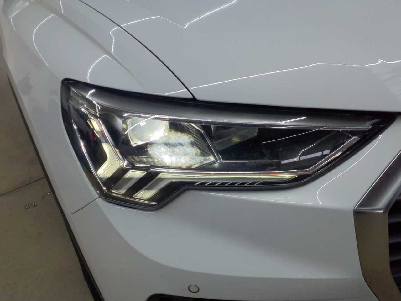 Audi Q3 45 TFSIe S tronic 15