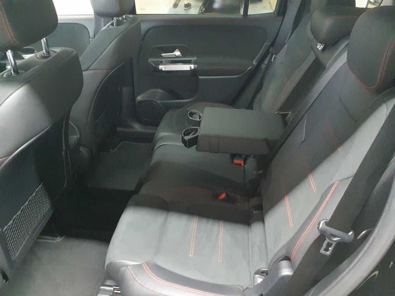 Mercedes-Benz GLB 220 d 8G-DCT AMG Line 7
