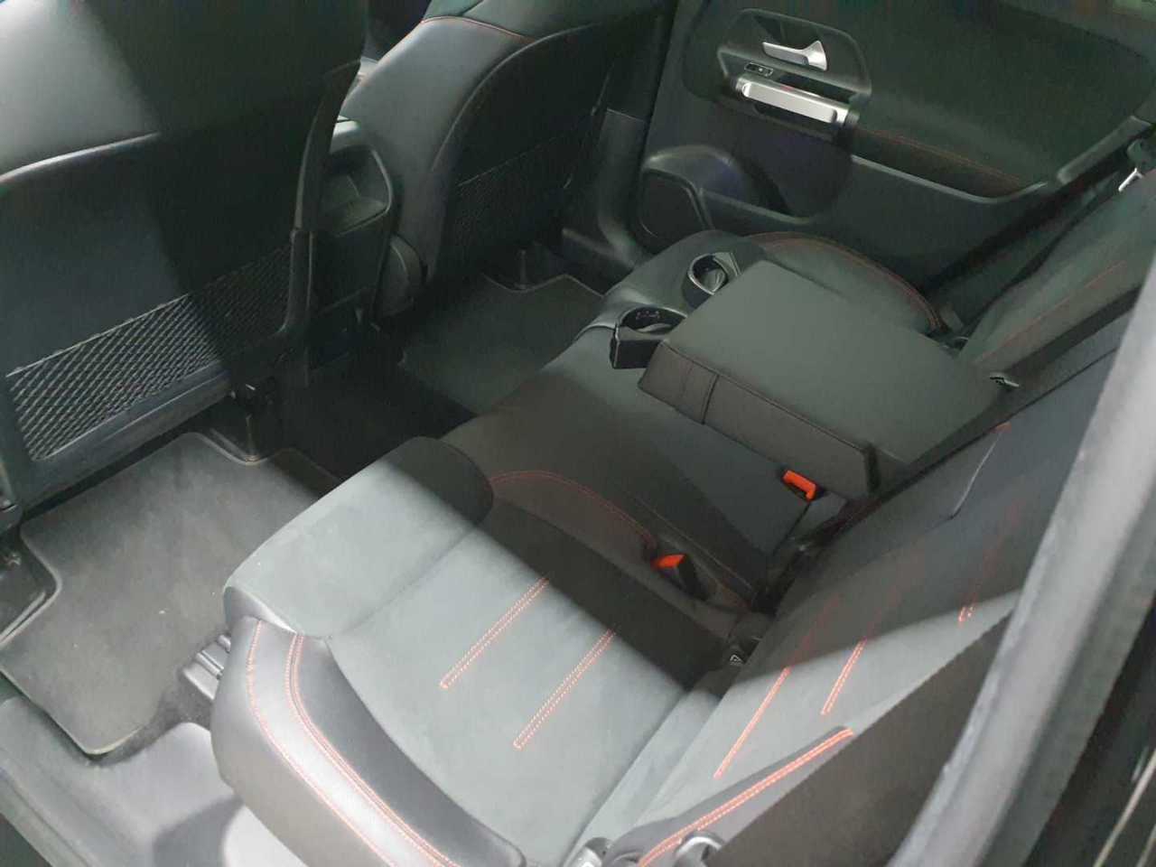 Mercedes-Benz GLB 220 d 8G-DCT AMG Line 8