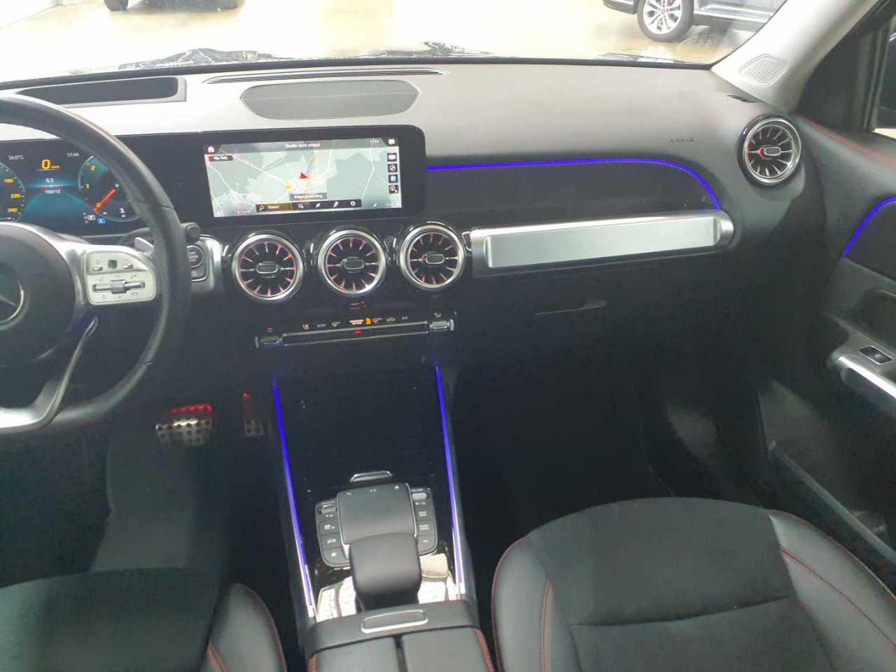 Mercedes-Benz GLB 220 d 8G-DCT AMG Line 6