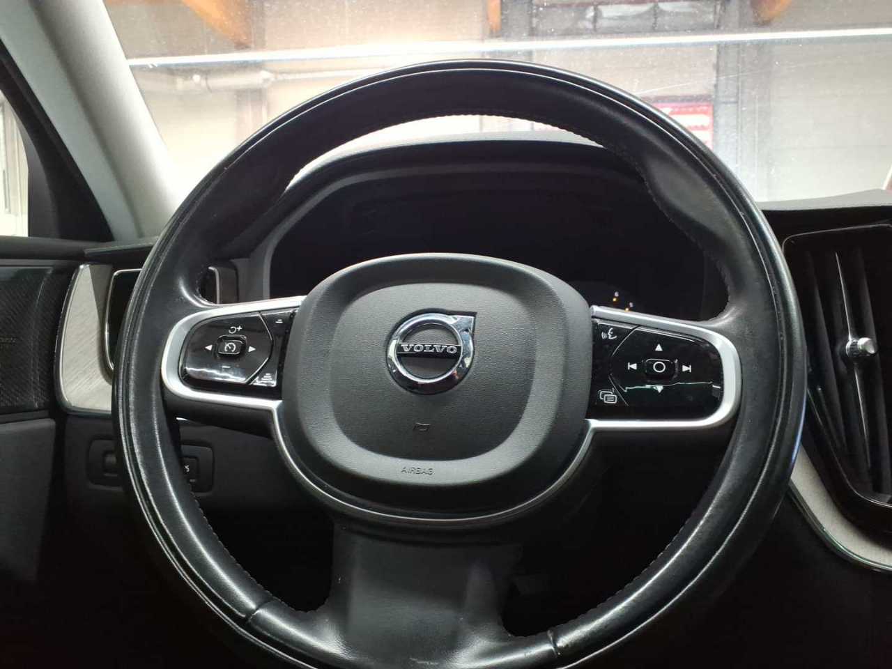 Volvo XC60 B4 D AWD Geartronic Inscription 16