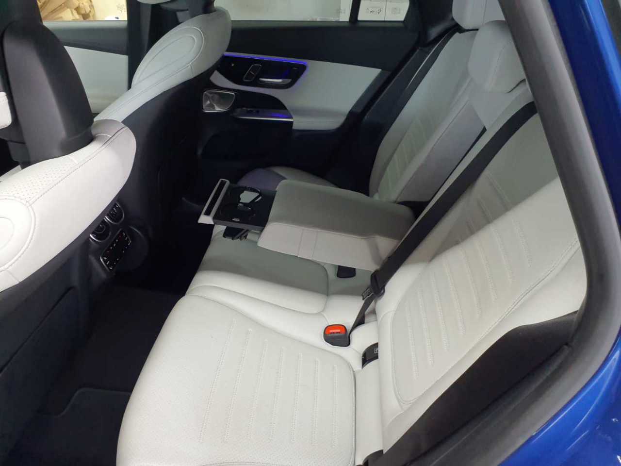 Mercedes-Benz GLC 300 d 4Matic 9G-TRONIC AMG Line Advanced 7
