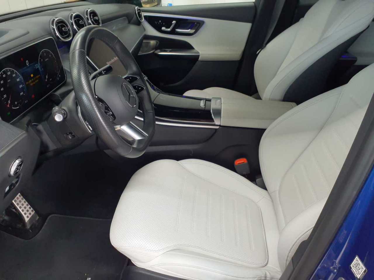 Mercedes-Benz GLC 300 d 4Matic 9G-TRONIC AMG Line Advanced 3