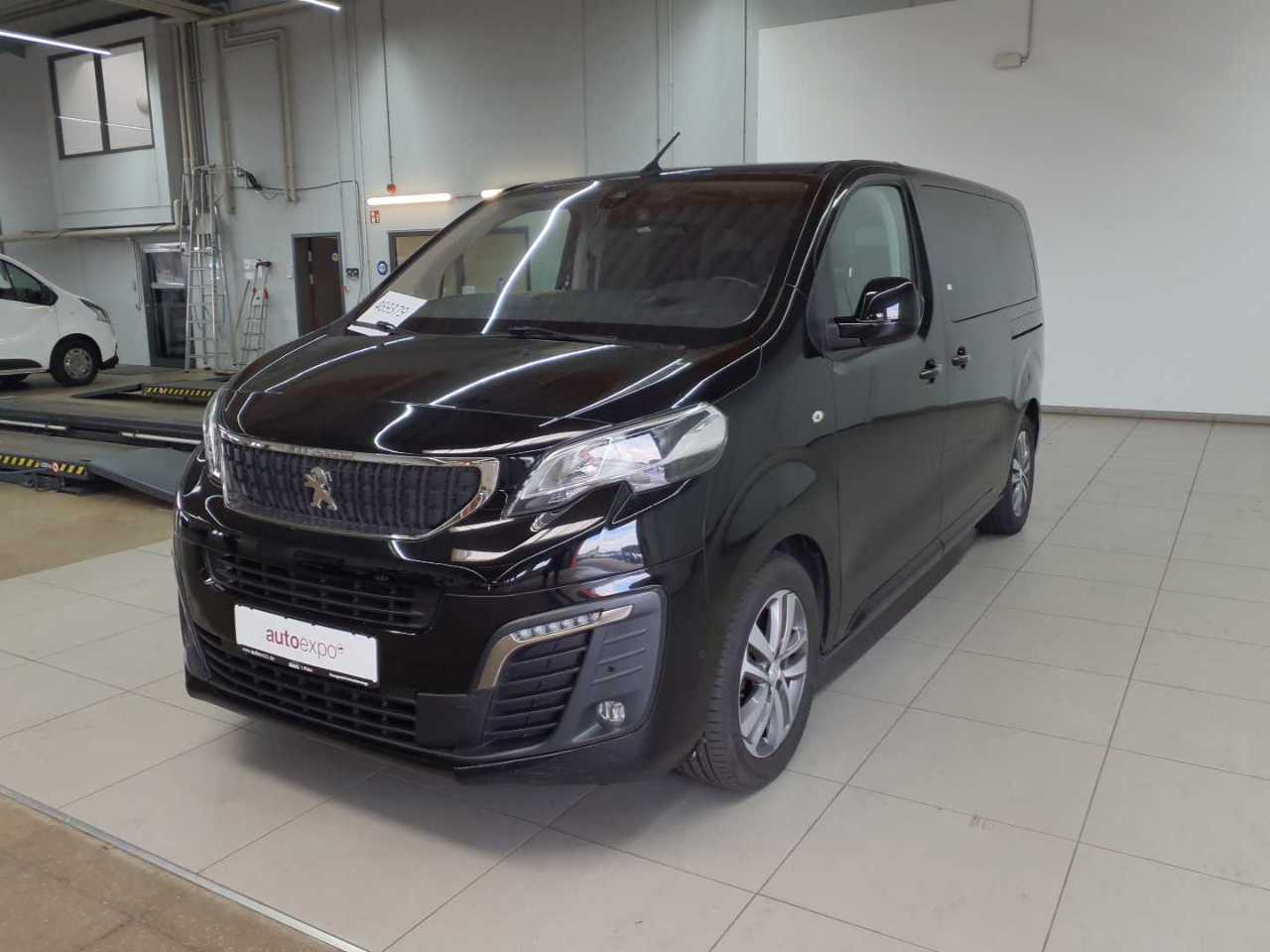 Peugeot Traveller L2 2.0 BlueHDi 180 EAT8 Business VIP 7