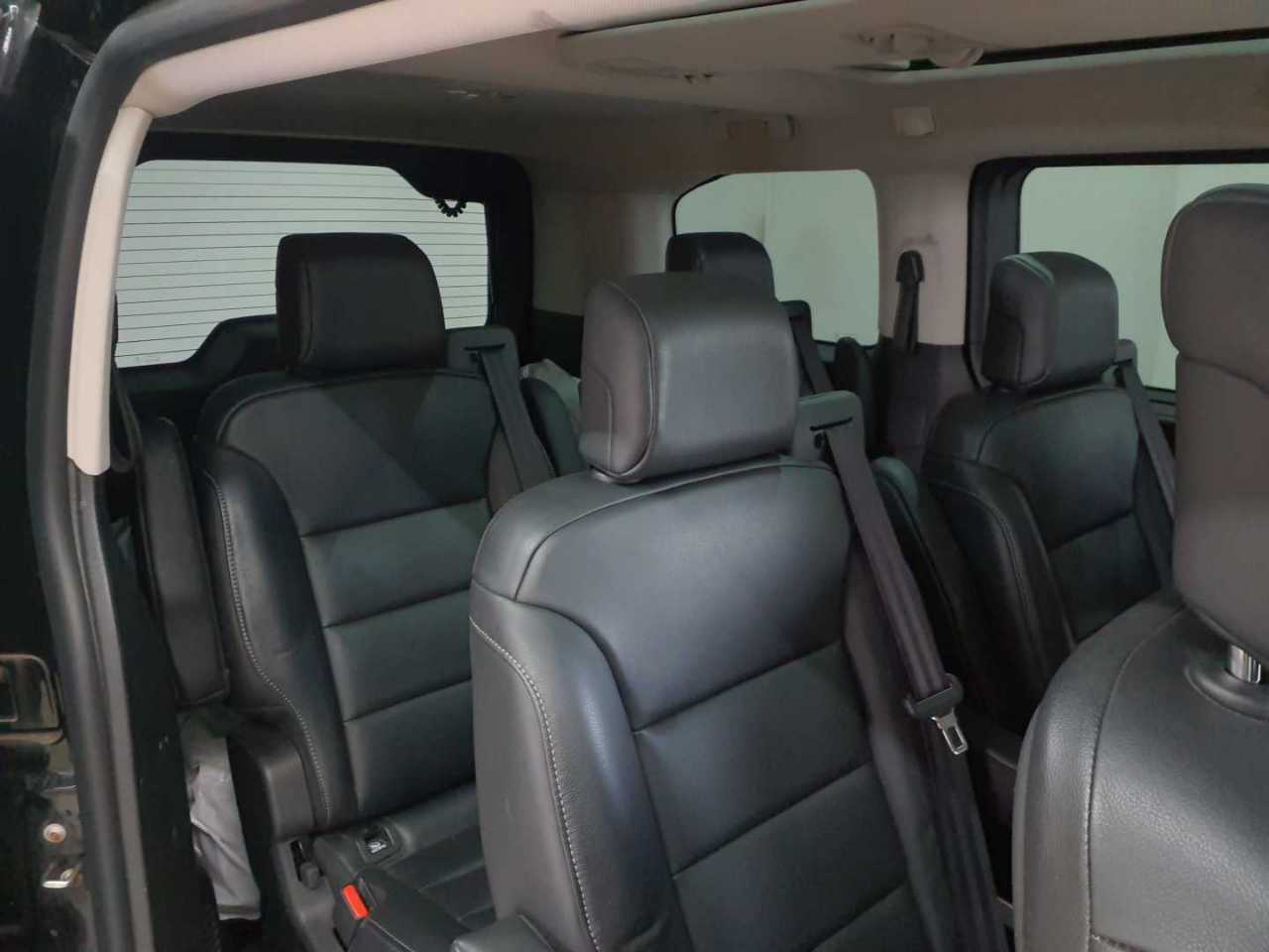 Peugeot Traveller L2 2.0 BlueHDi 180 EAT8 Business VIP 9