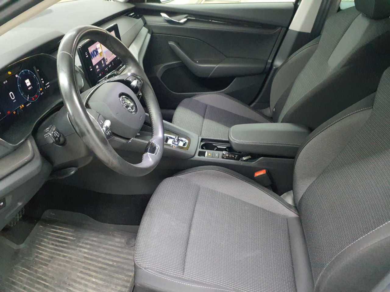 Skoda Octavia Combi 2.0 TDI DSG 4x4 Ambition 3
