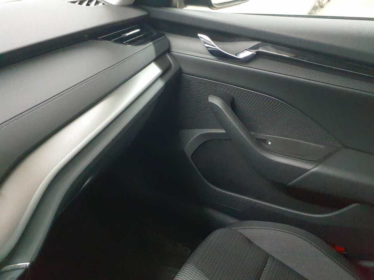Skoda Octavia Combi 2.0 TDI DSG 4x4 Ambition 15