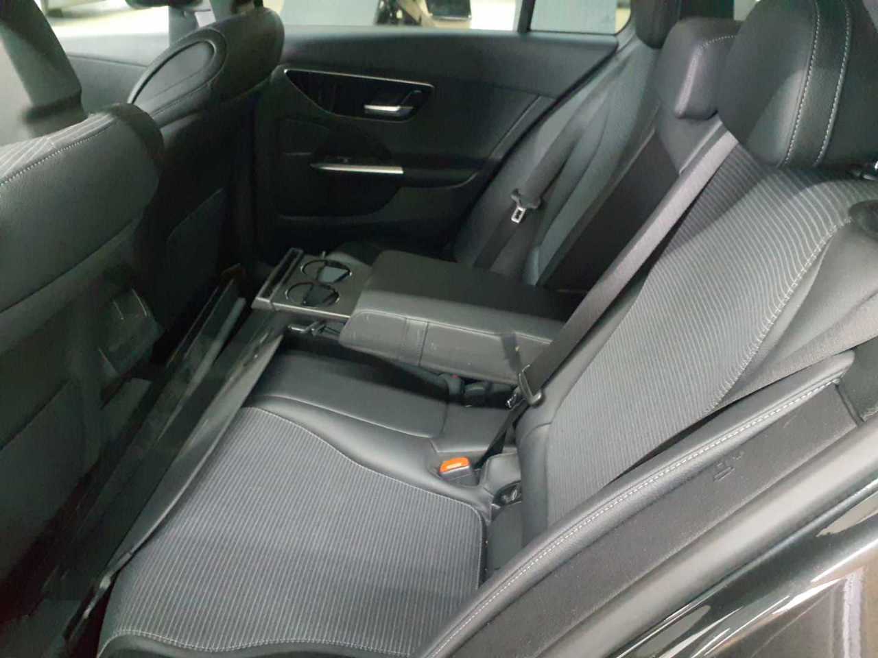 Mercedes-Benz C 220 d T 9G-TRONIC Avantgarde 13