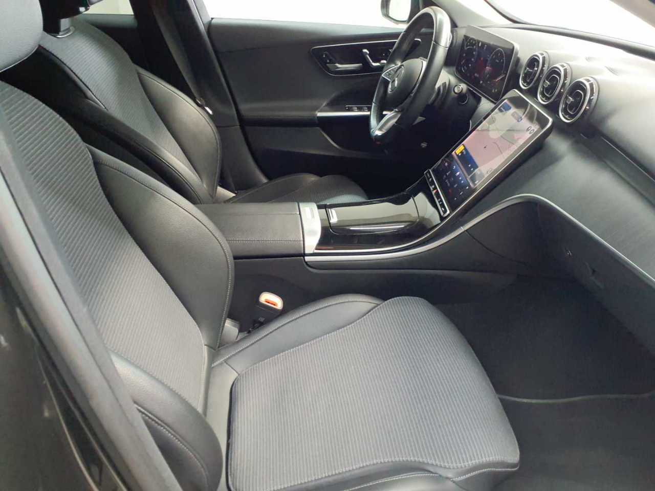 Mercedes-Benz C 220 d T 9G-TRONIC Avantgarde 8