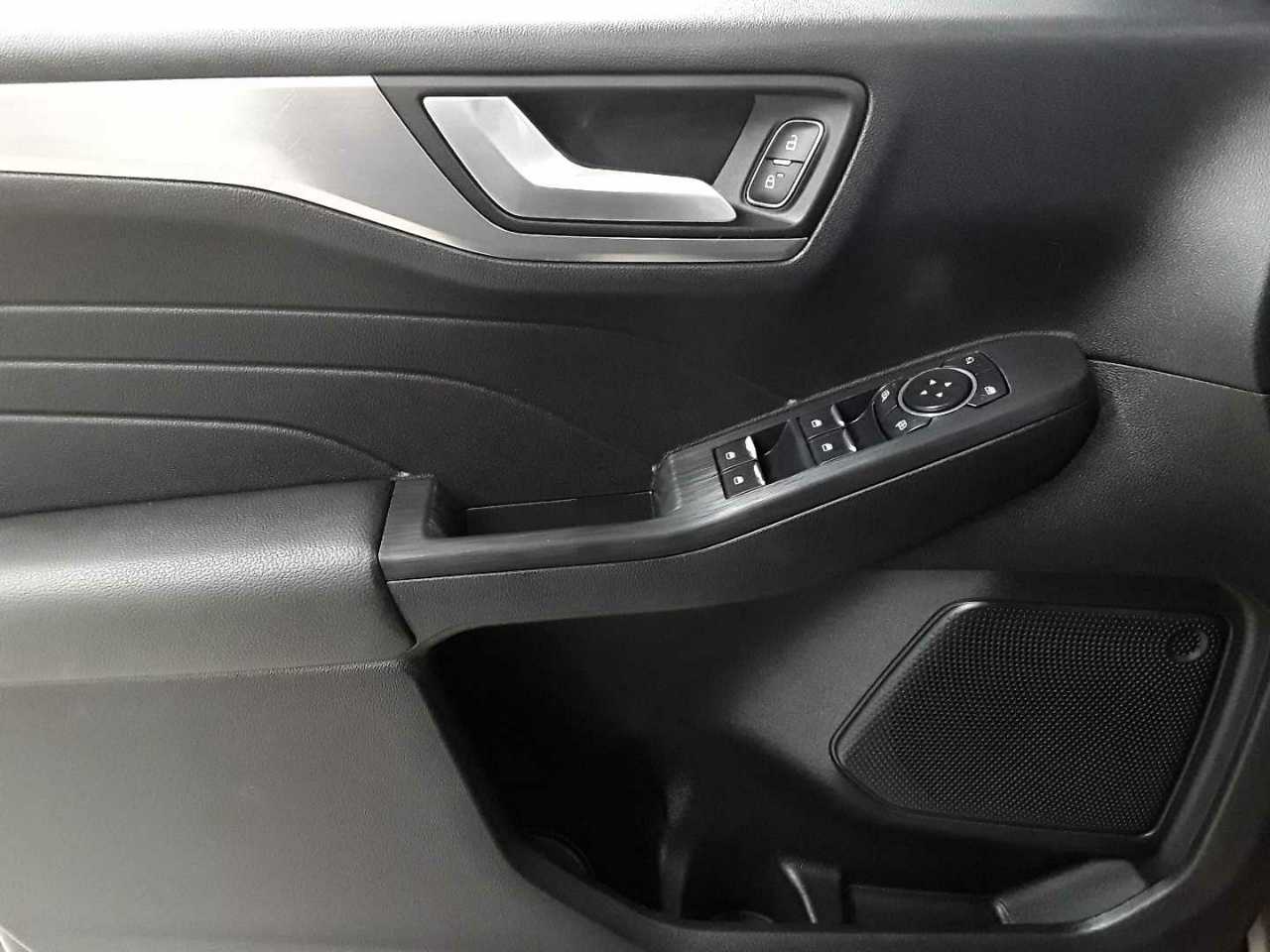 Ford Kuga 2.5 Duratec PHEV TITANIUM 4