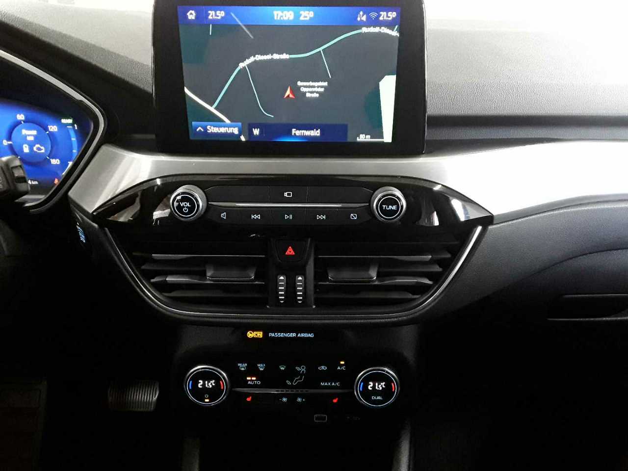 Ford Kuga 2.5 Duratec PHEV TITANIUM 6