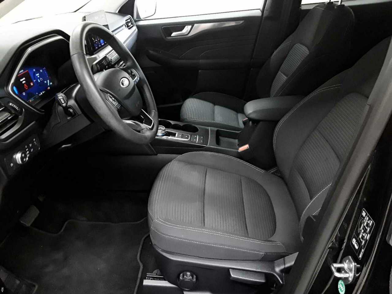 Ford Kuga 2.5 Duratec PHEV TITANIUM 3