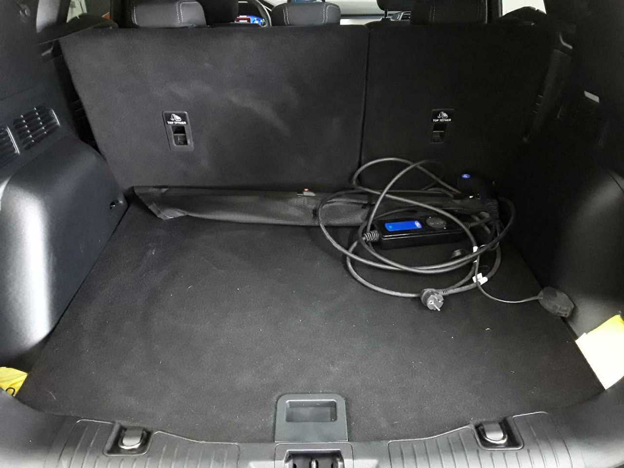 Ford Kuga 2.5 Duratec PHEV TITANIUM 9