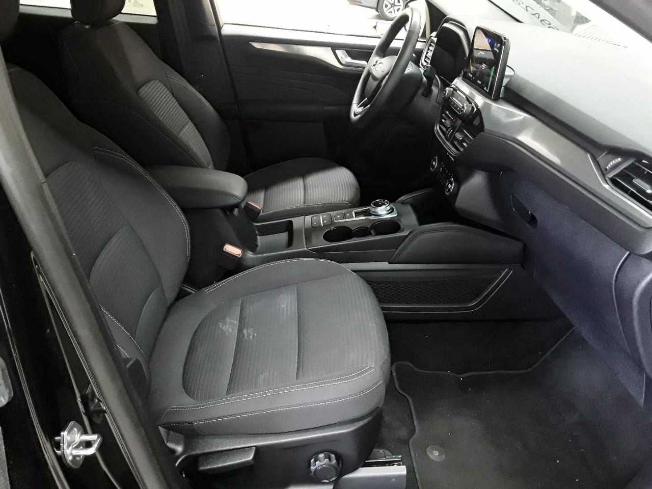Ford Kuga 2.5 Duratec PHEV TITANIUM 11